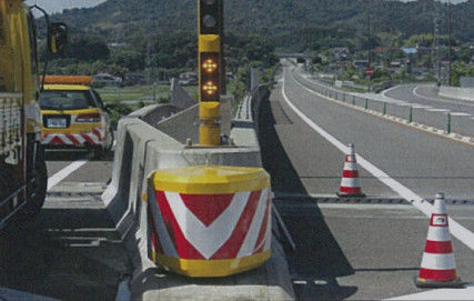 مثبتة على شاحنة الرش الكهروستاتيكي المخفف من النوع المضمن